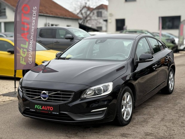 Volvo S60 2.0 D [D3] Kinetic Kev�s KM. Volv�n�l...